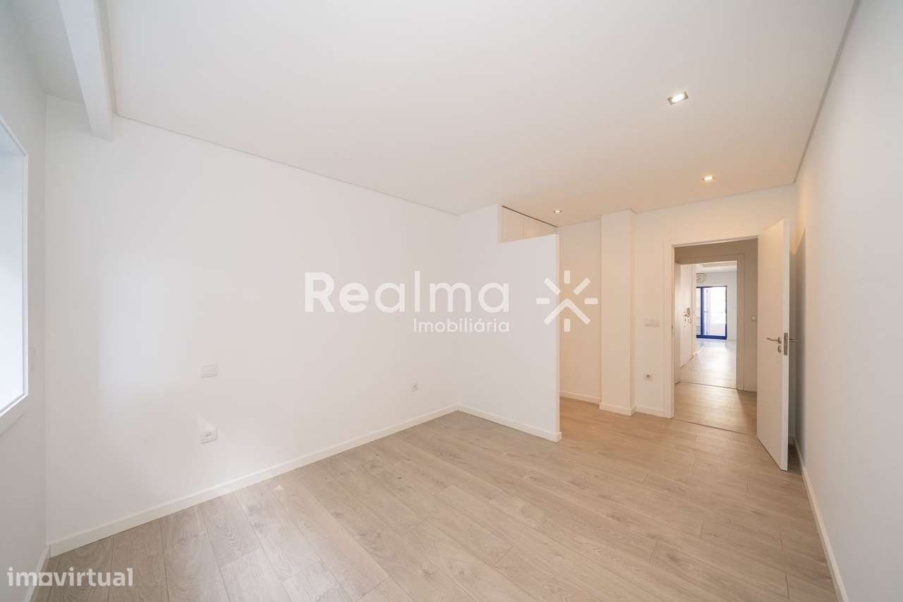Apartamento T2 Renovado - S.José de S.Lazaro-22