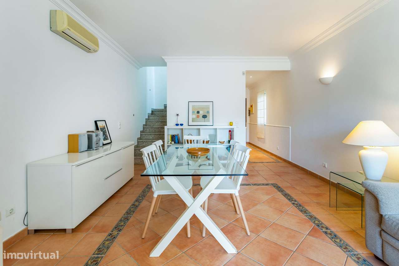 Fantástica moradia em banda a pé da praia-8