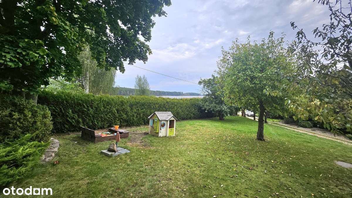 Otoczony naturą  rodzinny dom z możliwością inwestycyjną-4