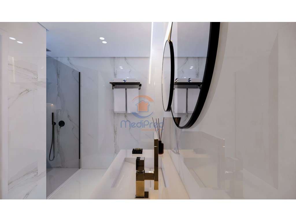 Apartamento T4 DUPLEX - Condomínio Privado, Centro de Loures-12