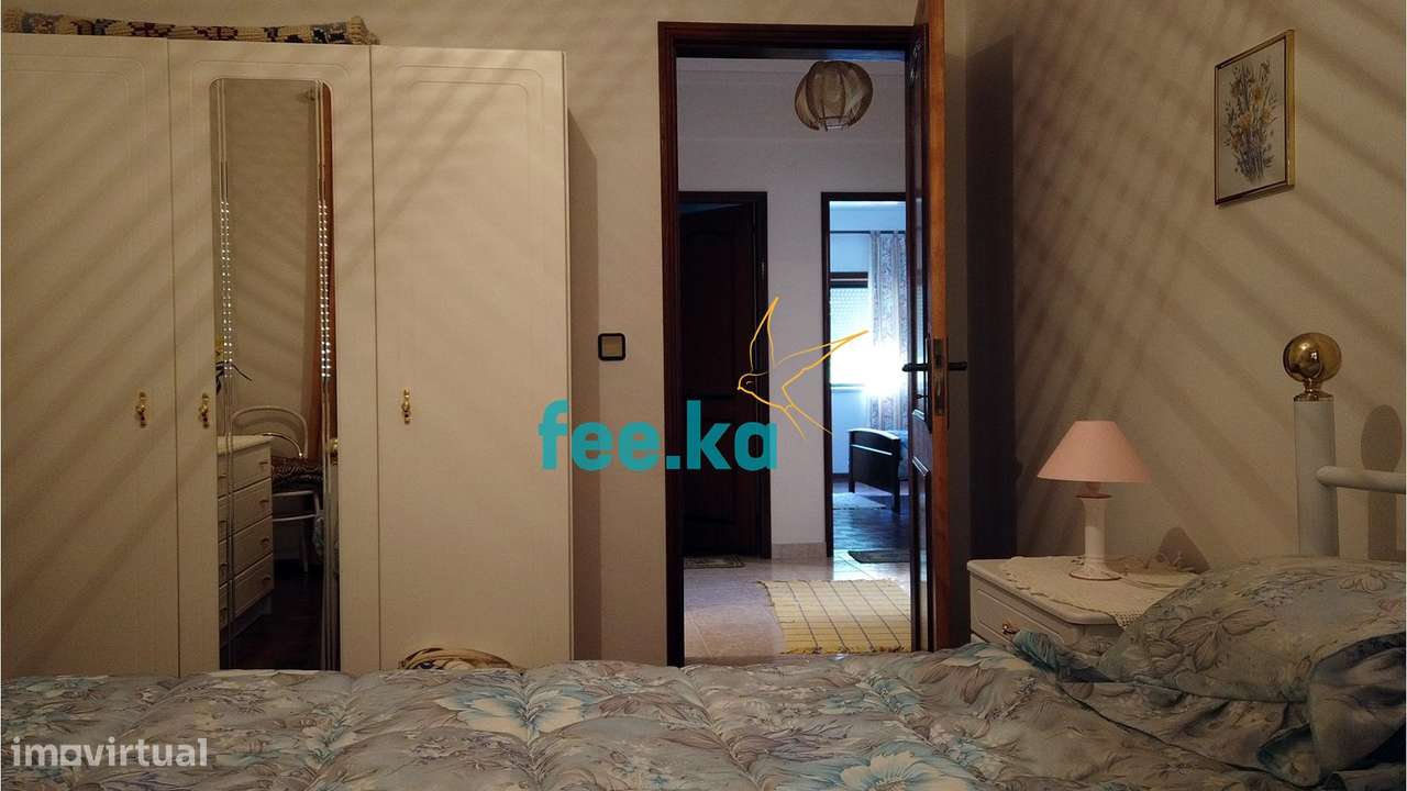 Apartamento T4 com Garagem-22