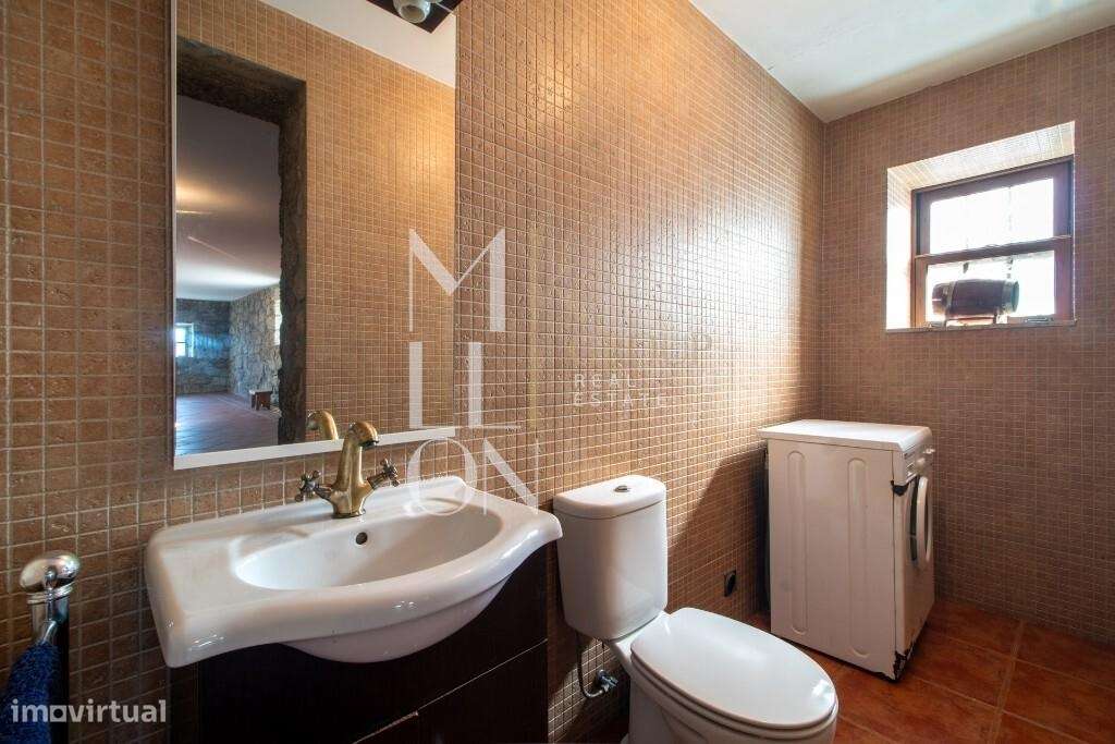 Quinta do Loureiro: Uma Casa Solar Histórica e Elegante em Lousada-14