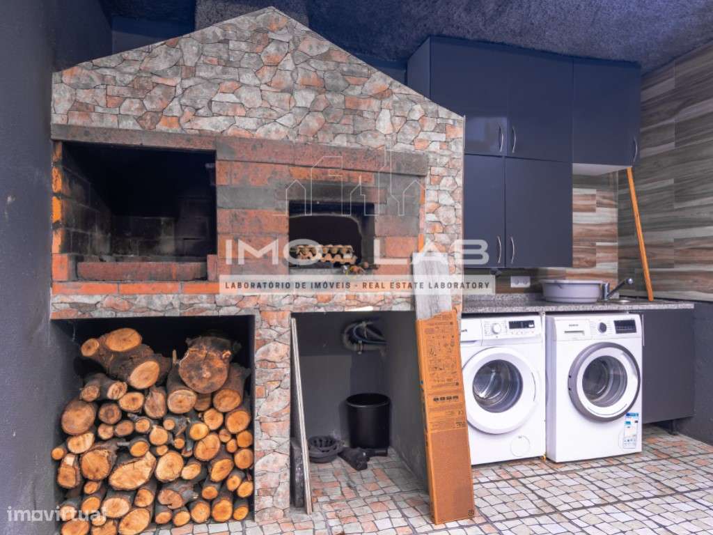 Moradia T2+1 - Câmara de Lobos - Vista Mar e Vista Montanha-14