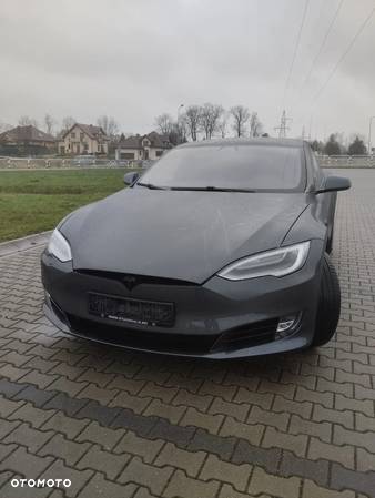 Tesla Model S Long Range - 4