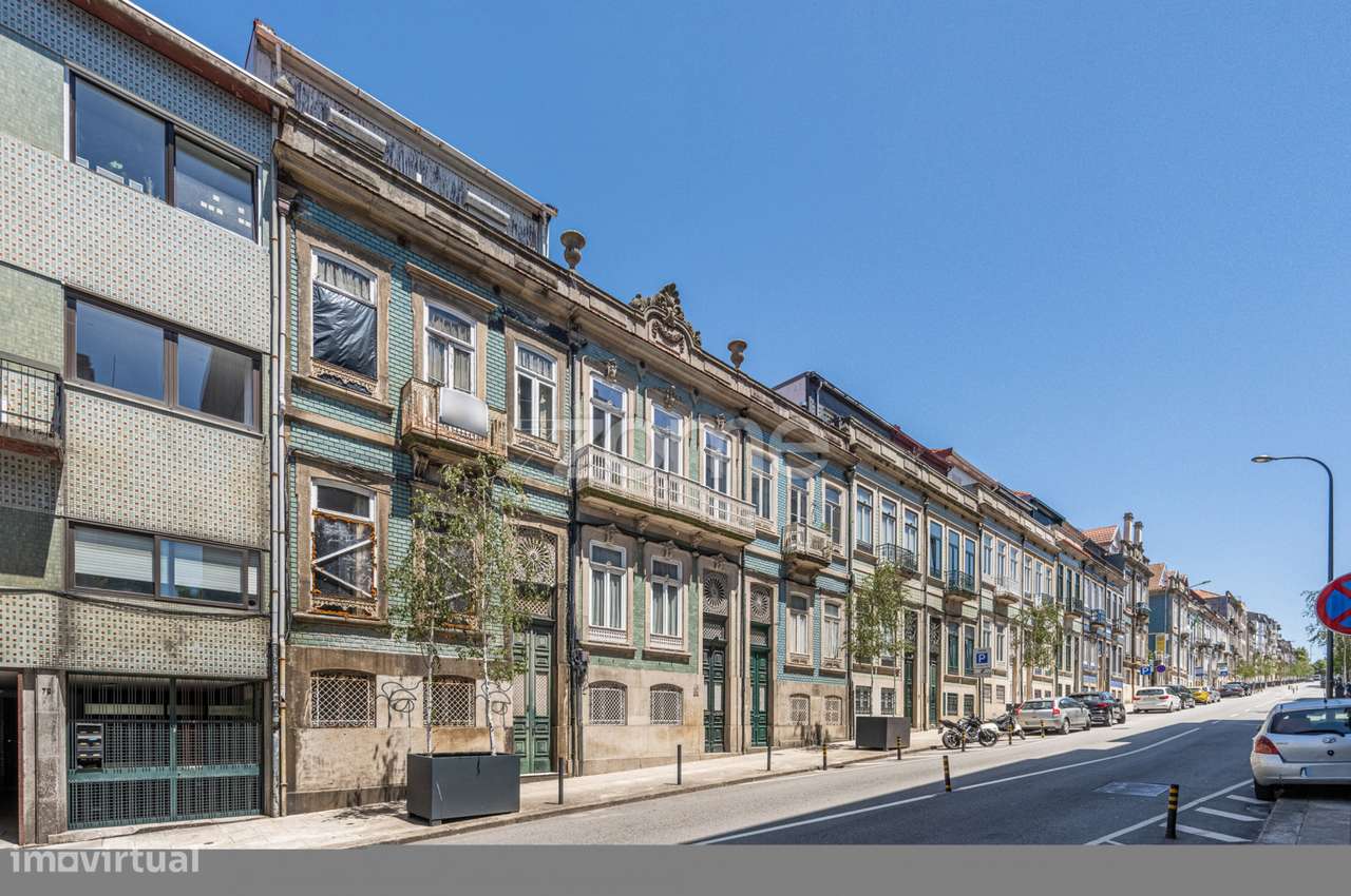 Royal Álvares Cabral apartamentos exclusivos T0+1 trás (Fração H) - Grande imagem: 1/8