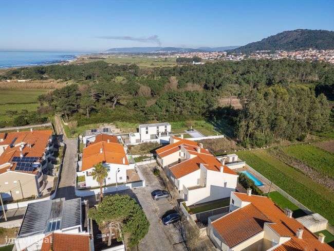 Moradia T3 de Gaveto, Marinhas – 2ª Linha de Mar-34