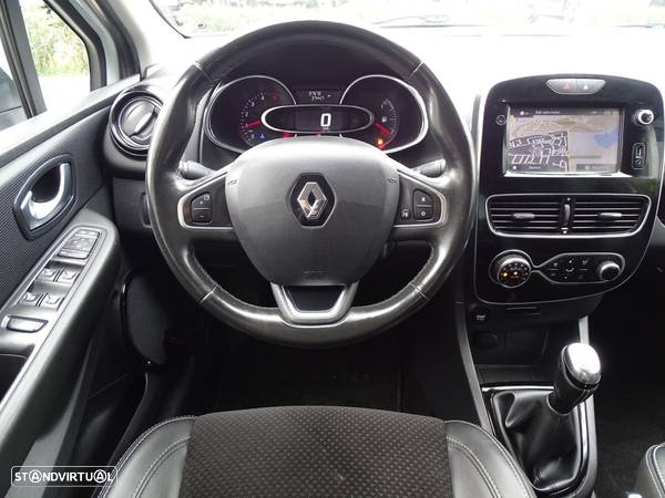 Renault Clio 1.5 dCi Luxe - 12