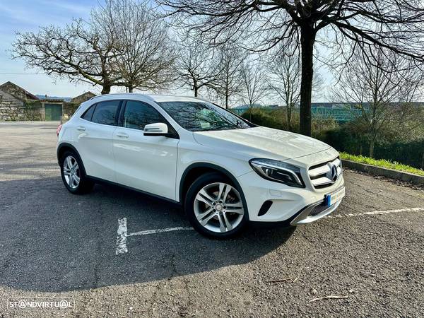 Mercedes-Benz GLA 180 d Activity Edition - 1