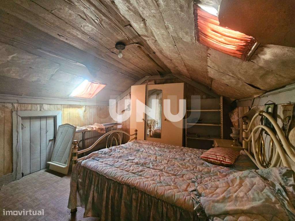 Prédio Urbano - Pleno Centro da Cidade de Viseu-36