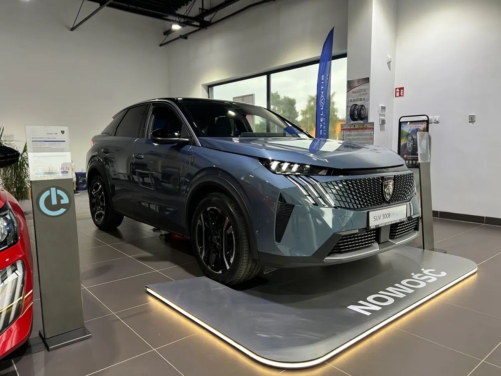 3008 GT PHEV 195KM eDCS7