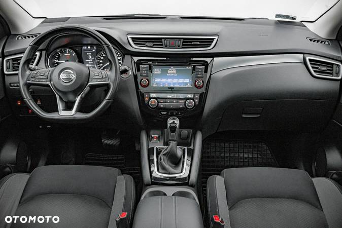 Nissan Qashqai 1.7 dCi 4x4 N-Connecta Xtronic - 17