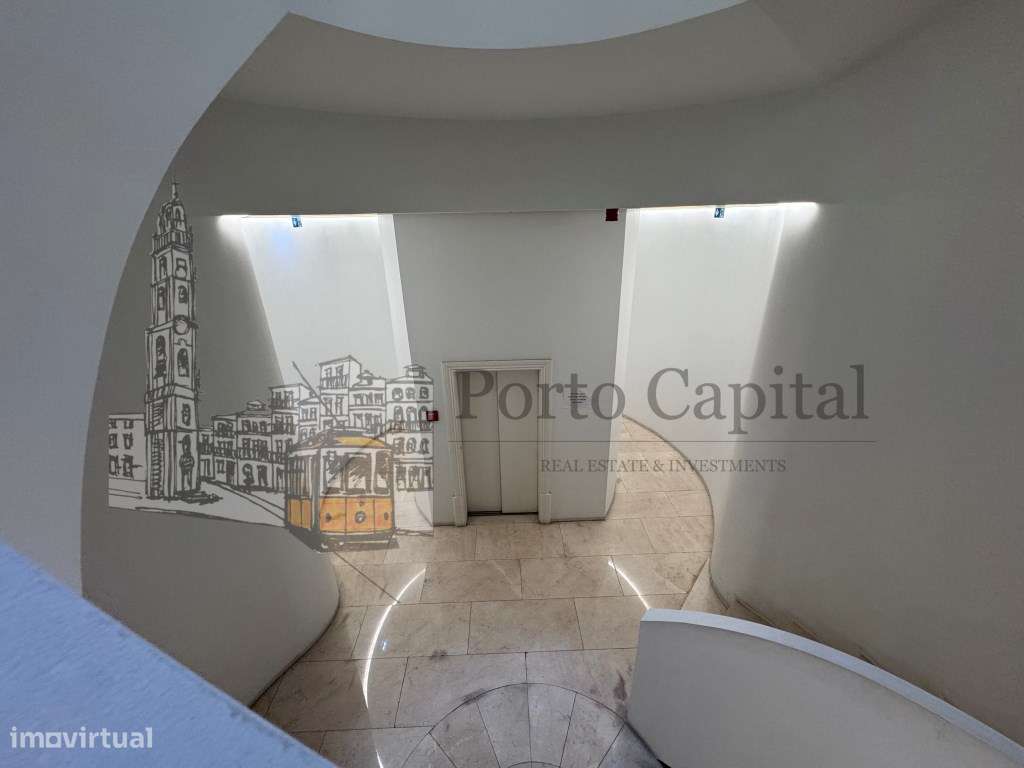 ESCRITÓRIO NO CENTRO DO PORTO - Grande imagem: 2/20