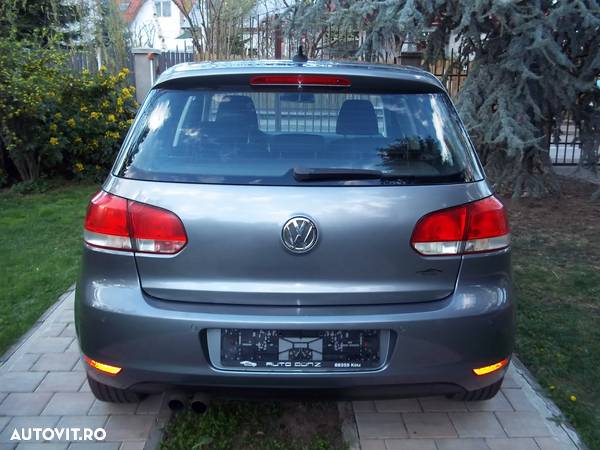 Volkswagen Golf - 4