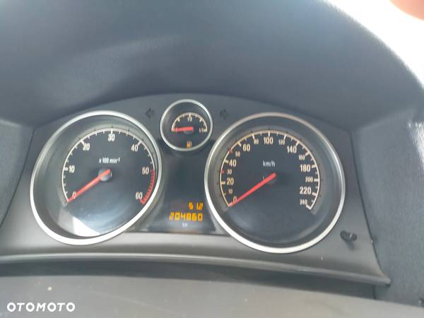 Opel Astra III 1.7 CDTI Cosmo - 18