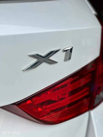 BMW X1 xDrive18d - 10