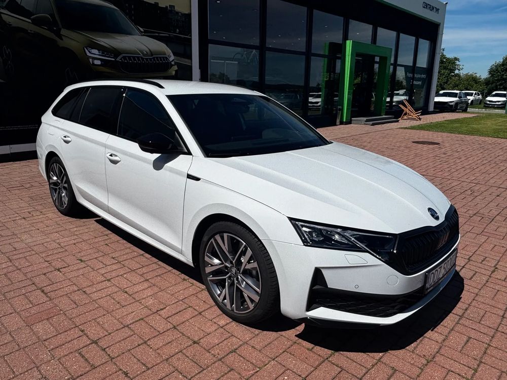 SKODA OCTAVIA Octavia Combi  Sportline 1,5 TSI 150 KM DSG