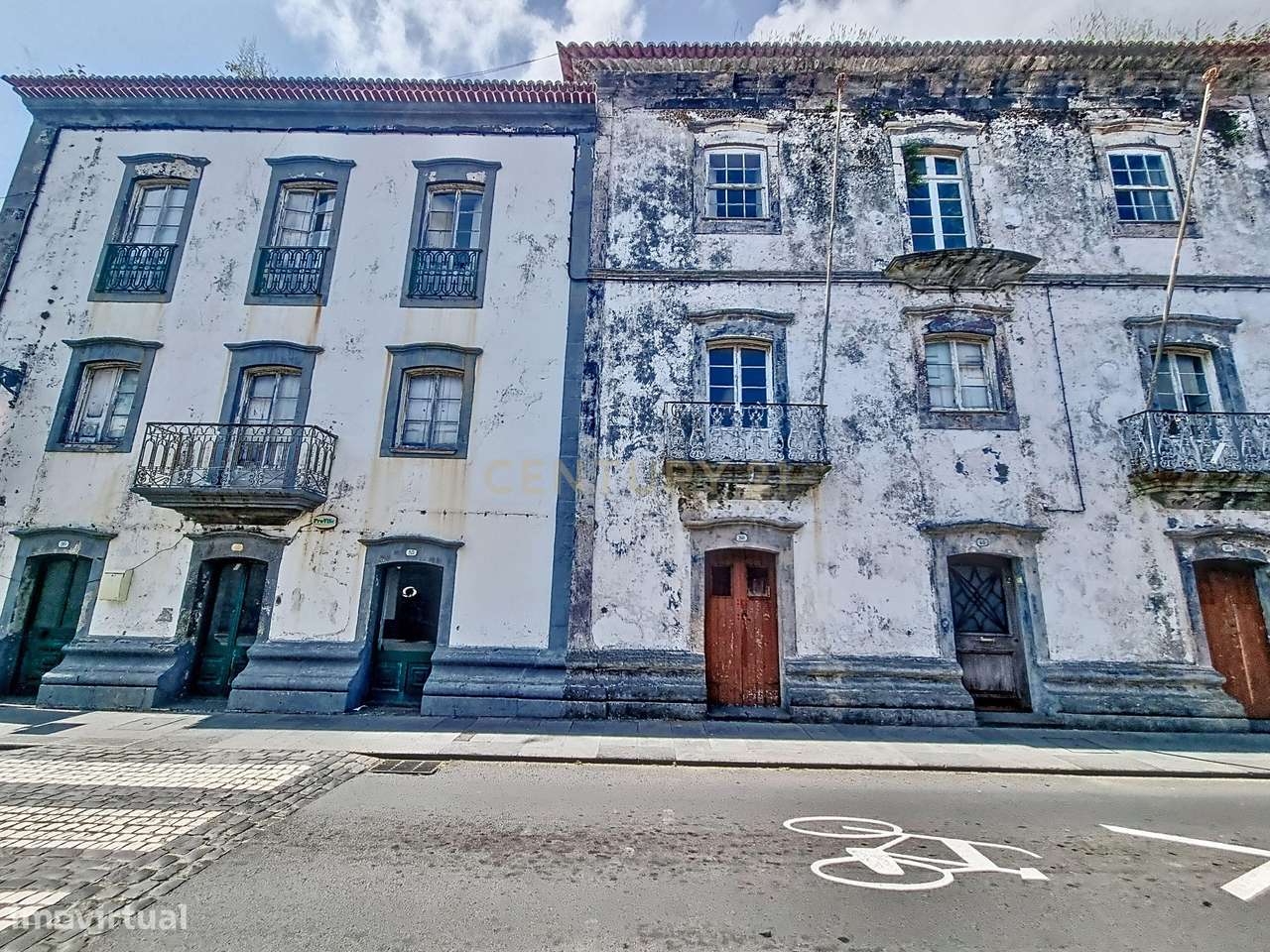 Duas Casas Antigas na Cidade da Ribeira Grande, Ilha de São Miguel - O - Grande imagem: 2/26