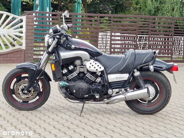 Yamaha V-MAX - 1