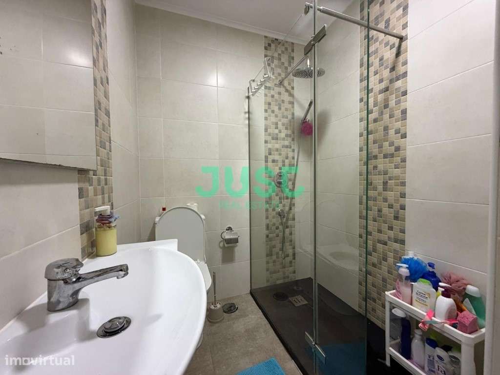 Apartamento t3 remodelado em São Domingos de Benfica - conforto no ...-7