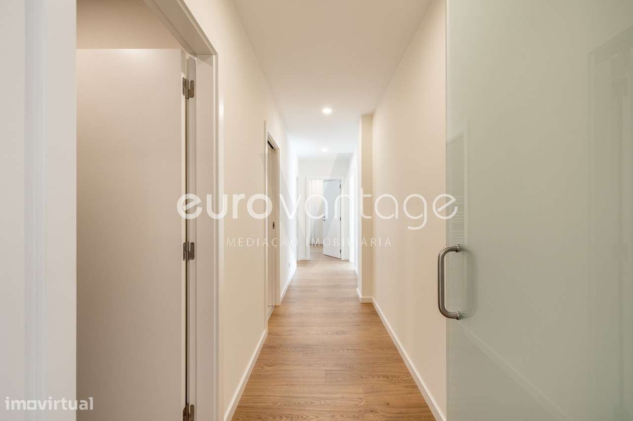 Apartamento T3 de Excelentes áreas-36