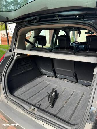 Renault Scenic - 16