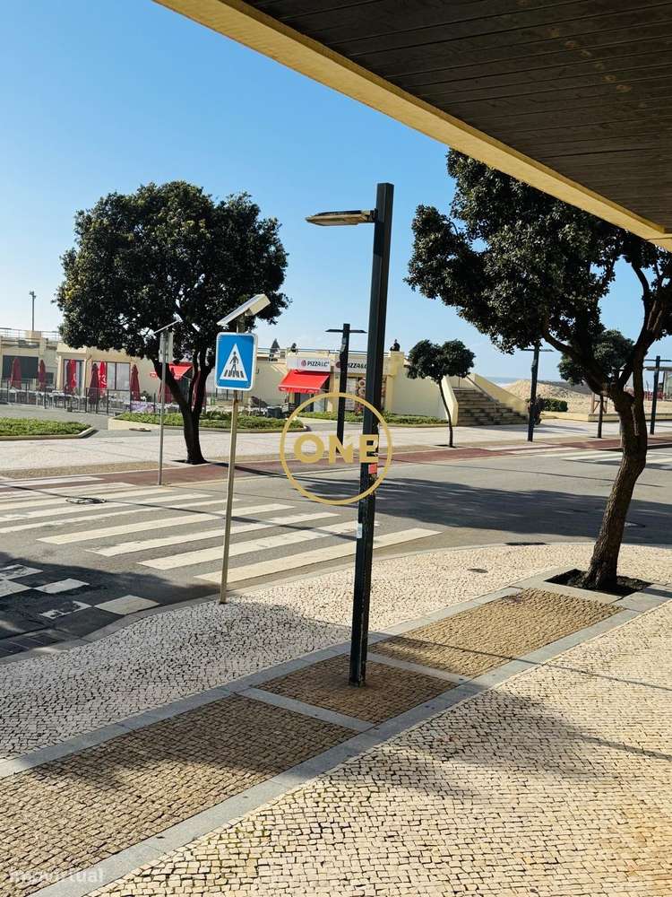 Apartamento T2+1 com vista mar-6