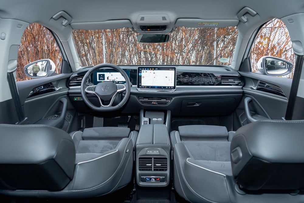 Volkswagen Passat B8 [2014 - Prezent] 2.0 TDI SCR DSG Elegance 2025