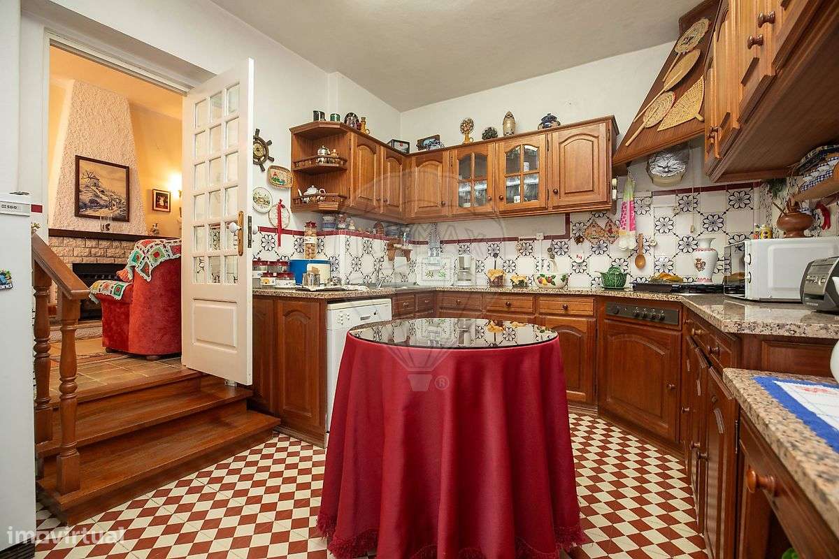 Moradia T4 para venda-27