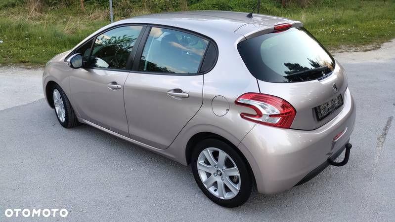 Peugeot 208 E-HDi 92 Stop&Start Style - 7