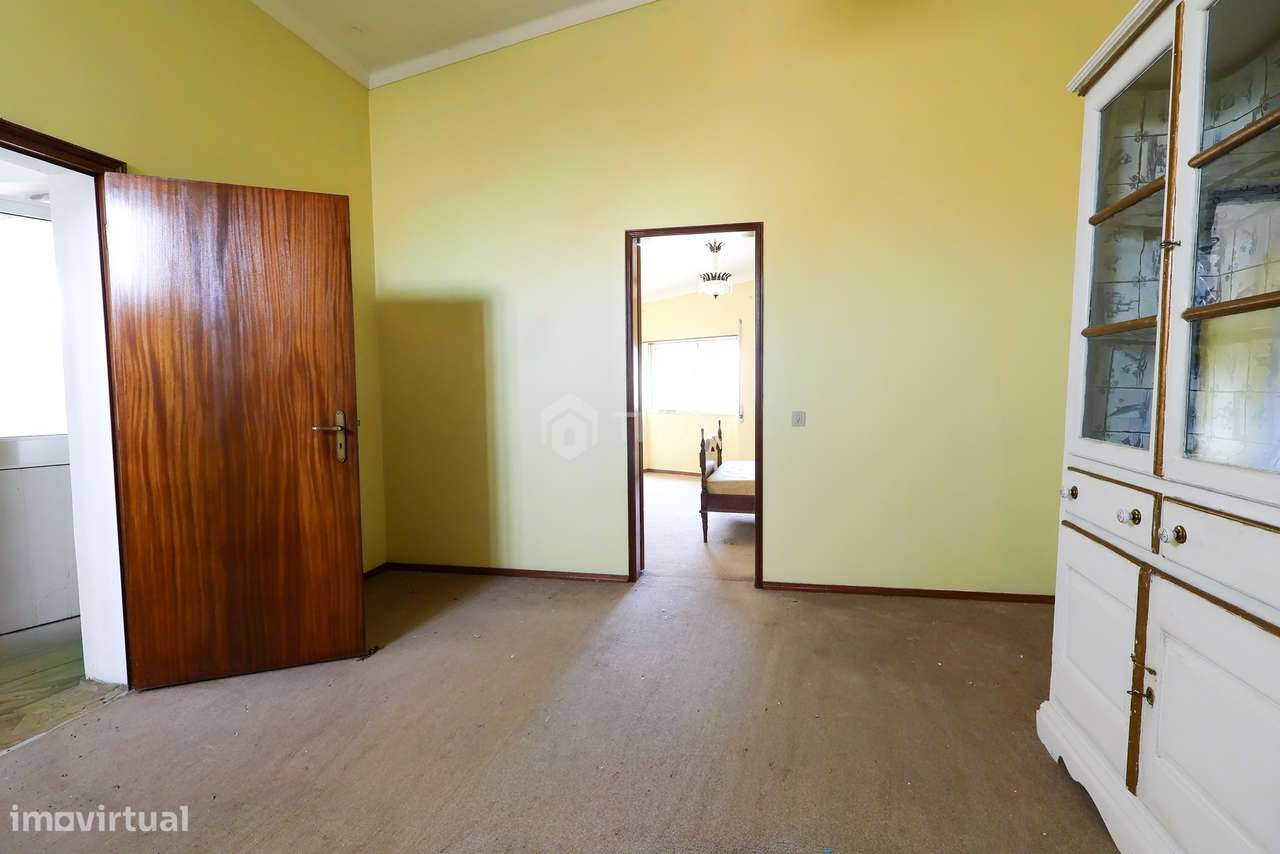 MORADIA T3 COM POTENCIAL PARA 2 HABITAÇÕES | CENTRO DE ALCANENA-14