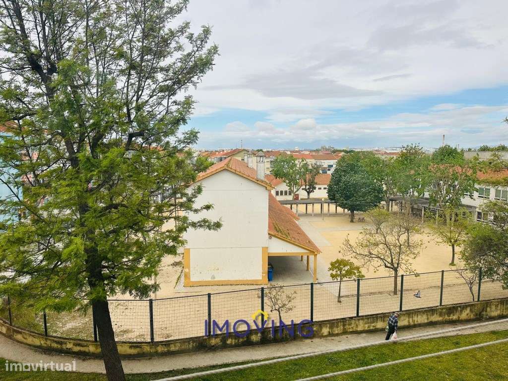 Apartamento T2 na Rua Adelina Abranches - Lavradio, Barreiro-19