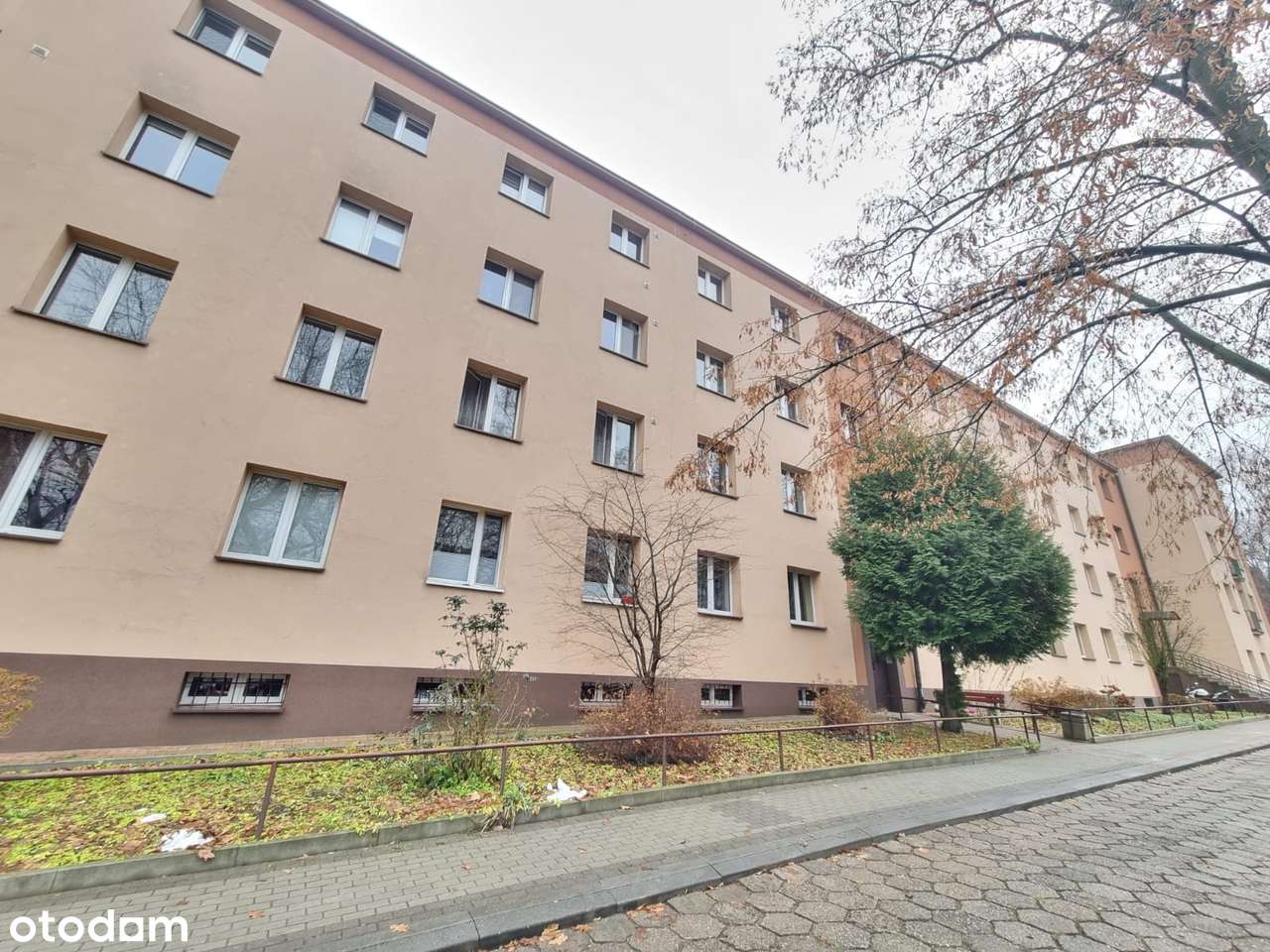 Duże, funkcjonalne i niedrogie ! Dostępne od zaraz!-13