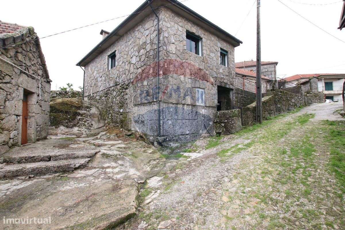 Moradia T2 para venda - Grande imagem: 2/10