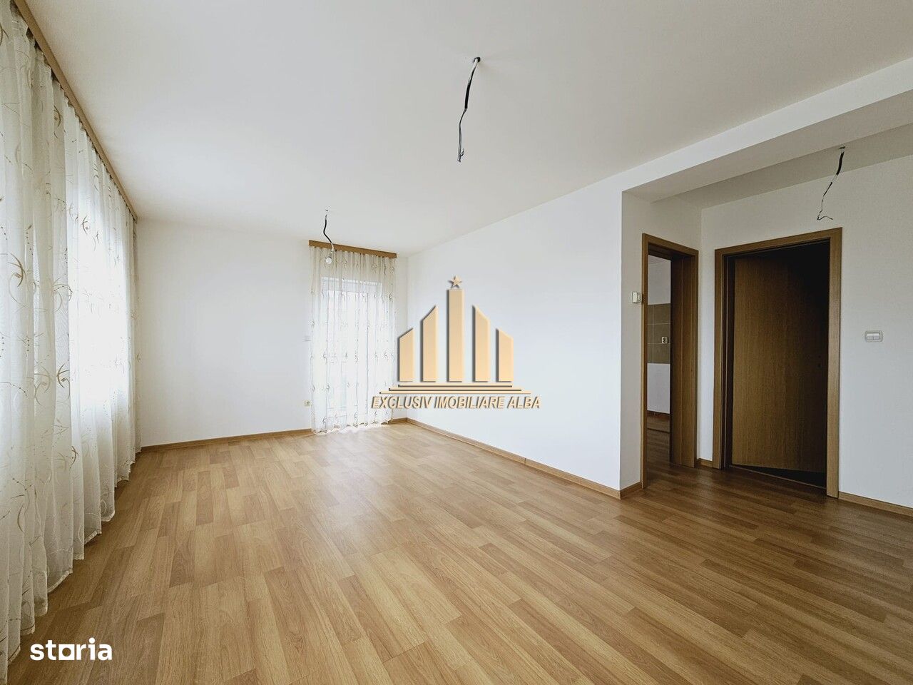 Apartament cu 3 camere cu scara interioara, Alba-Micesti
