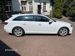 Audi A4 Avant 2.0 TDI ultra S tronic - 9