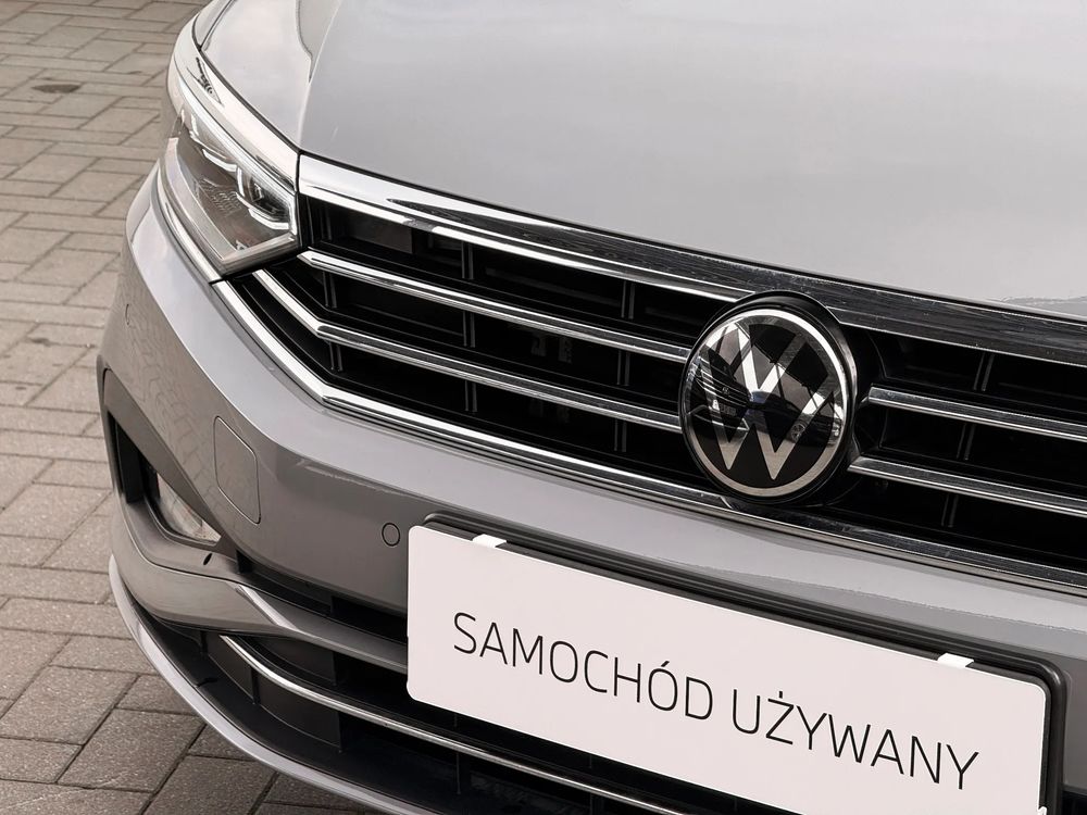 Volkswagen Passat 1.5 TSI Opf DSG Business 150 KM — zdjęcie 2