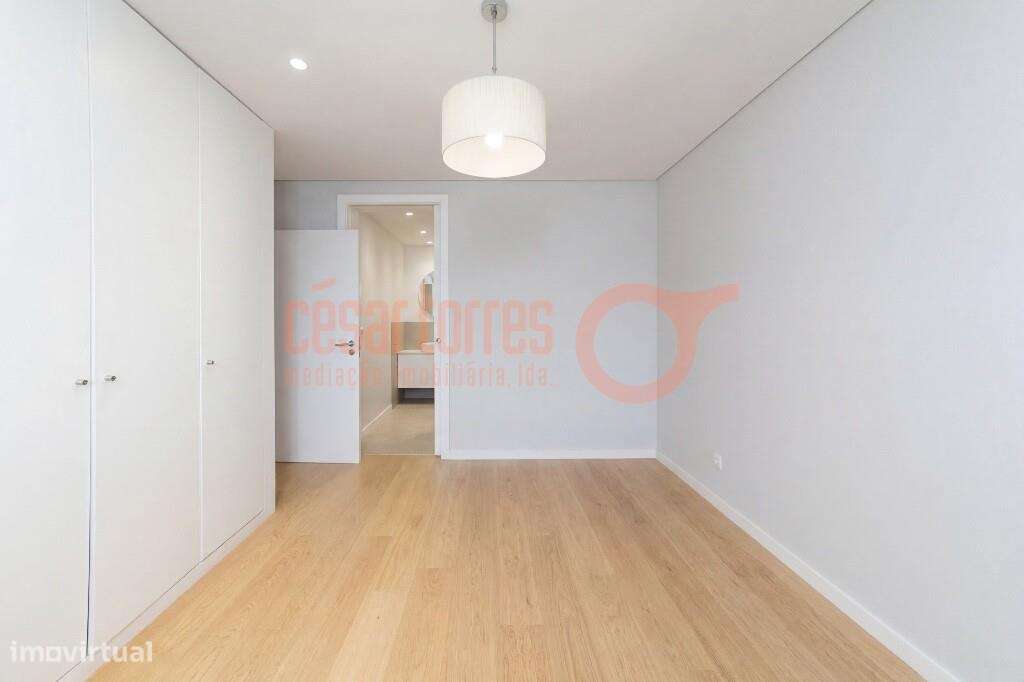 Apartamento T3 Miramar-17