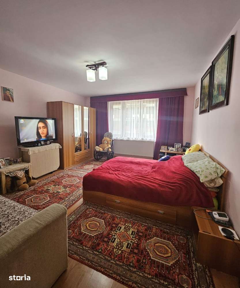 Apartament generos de vanzare cartierul Soarelui - Imagine principală: 4/11