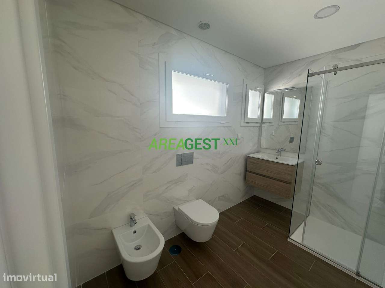 Moradia V4+1 no Casal Novo, Caneças-8