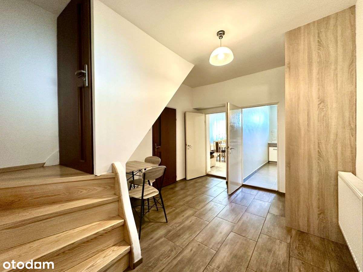 Dom z pomieszczeniami gospodarczymi-12