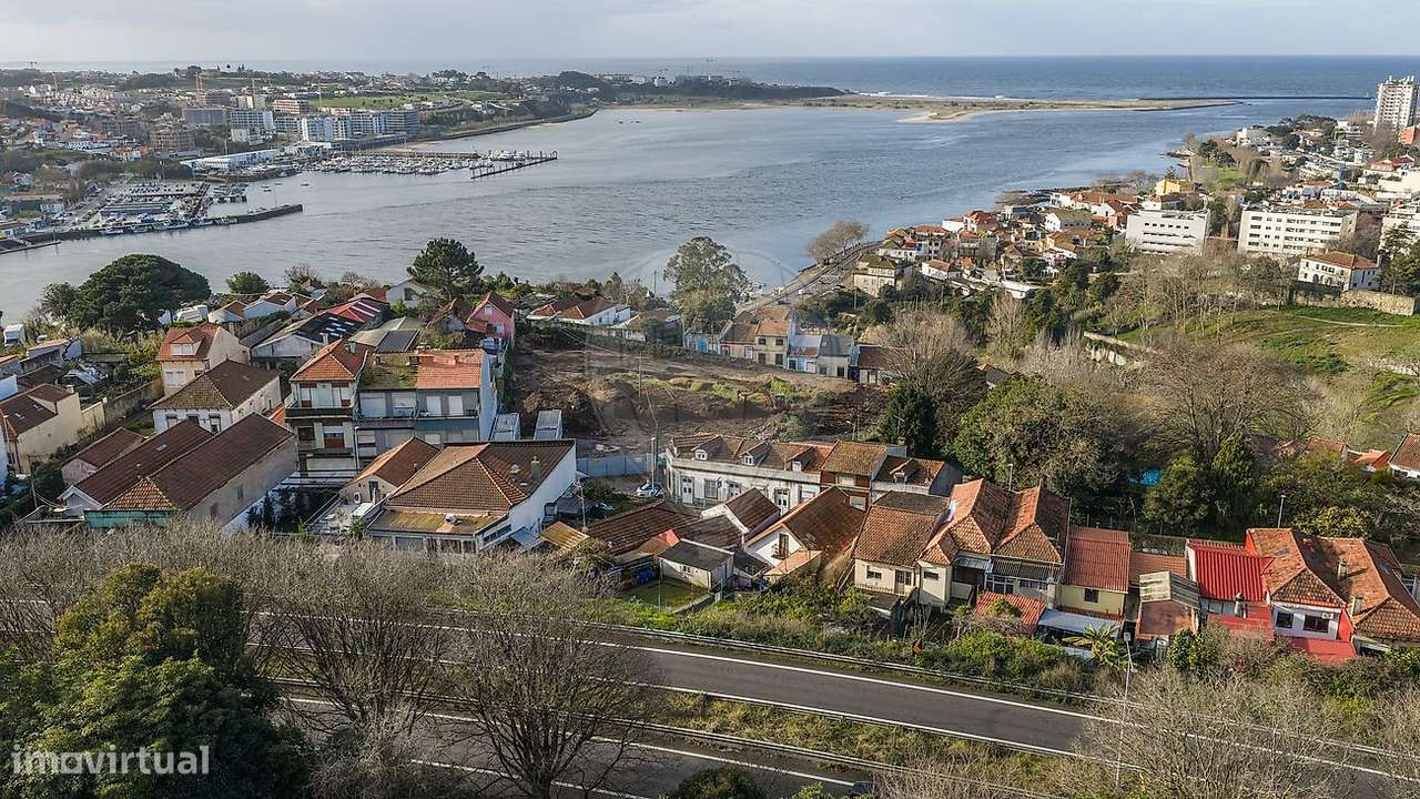 Moradia térrea T2, com jardim, na Foz do Douro!-16