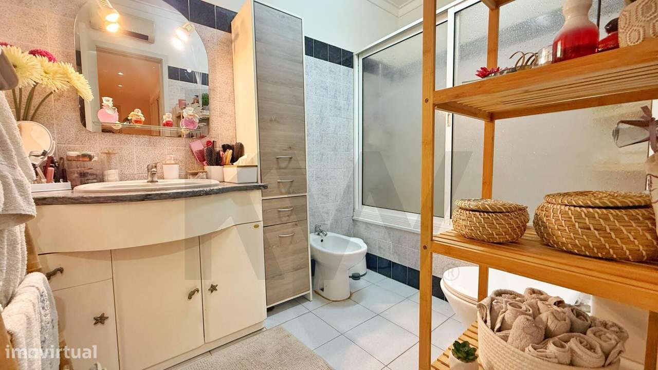 Excelente Apartamento T3 na quinta da marialva– Espaço, Conforto e Lum-18