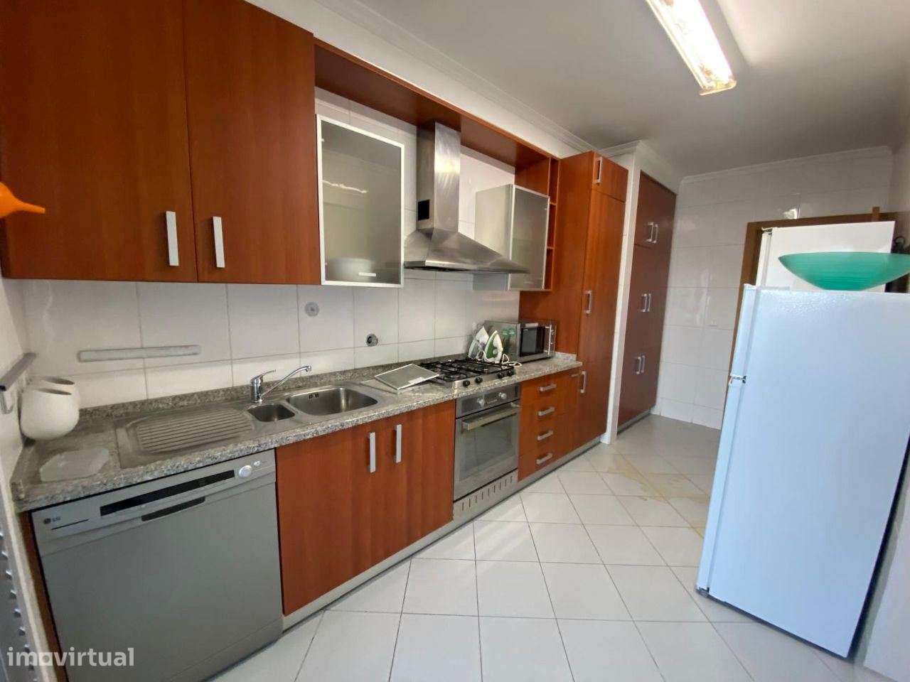 Bom T2 c/ L. Garagem a escassos metros do mar em Matosinhos Sul jun... - Grande imagem: 5/17