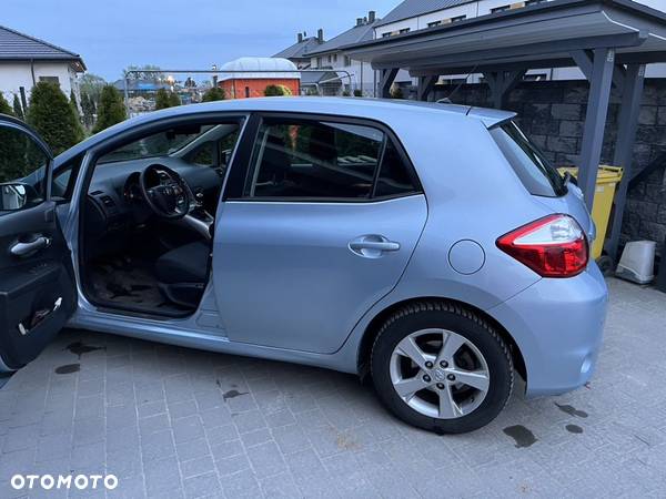 Toyota Auris 1.6 Luna - 7