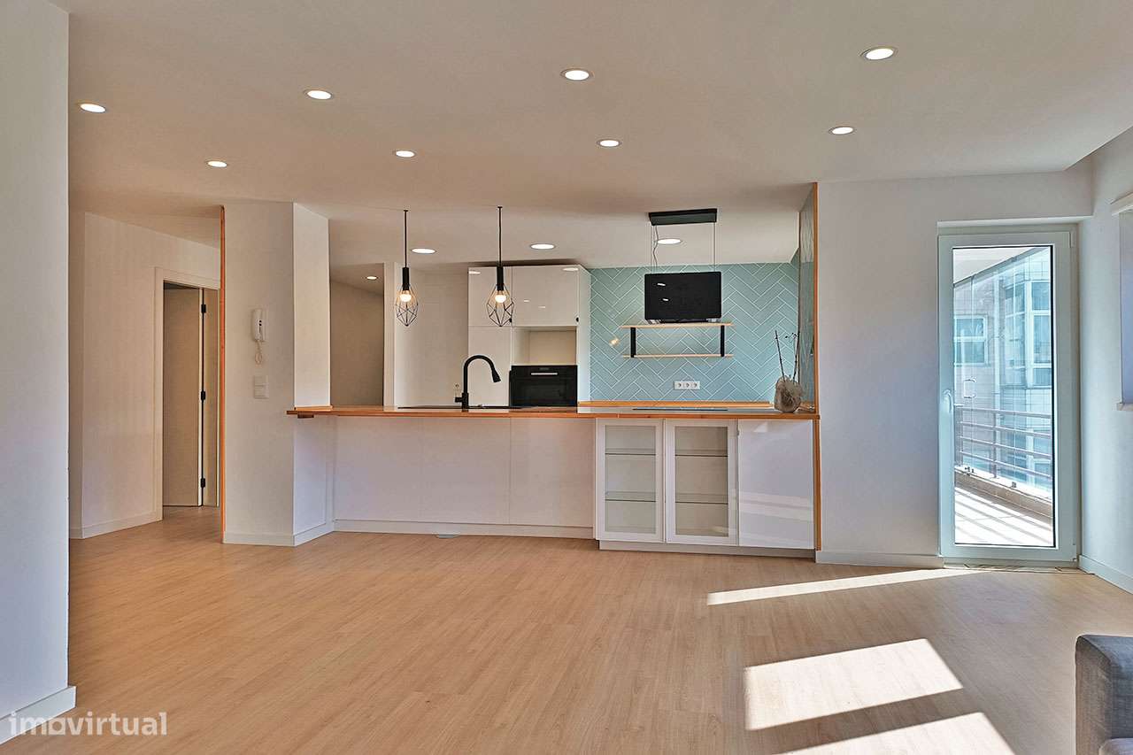 Apartamento T3 para arrendar no centro de Santa Maria Feira - Grande imagem: 2/30