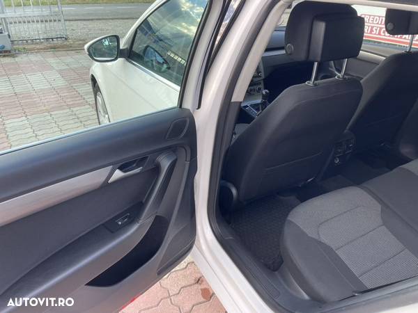 Volkswagen Passat 2.0 TDI 4Motion BlueMotion Technol. Comfortline - 14