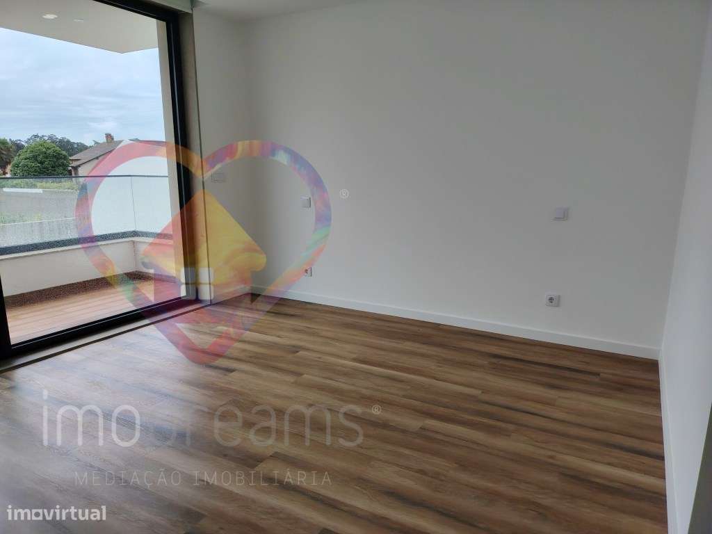 Moradia T4 de Arquirectura Moderna em São salvador, Ilhavo-35