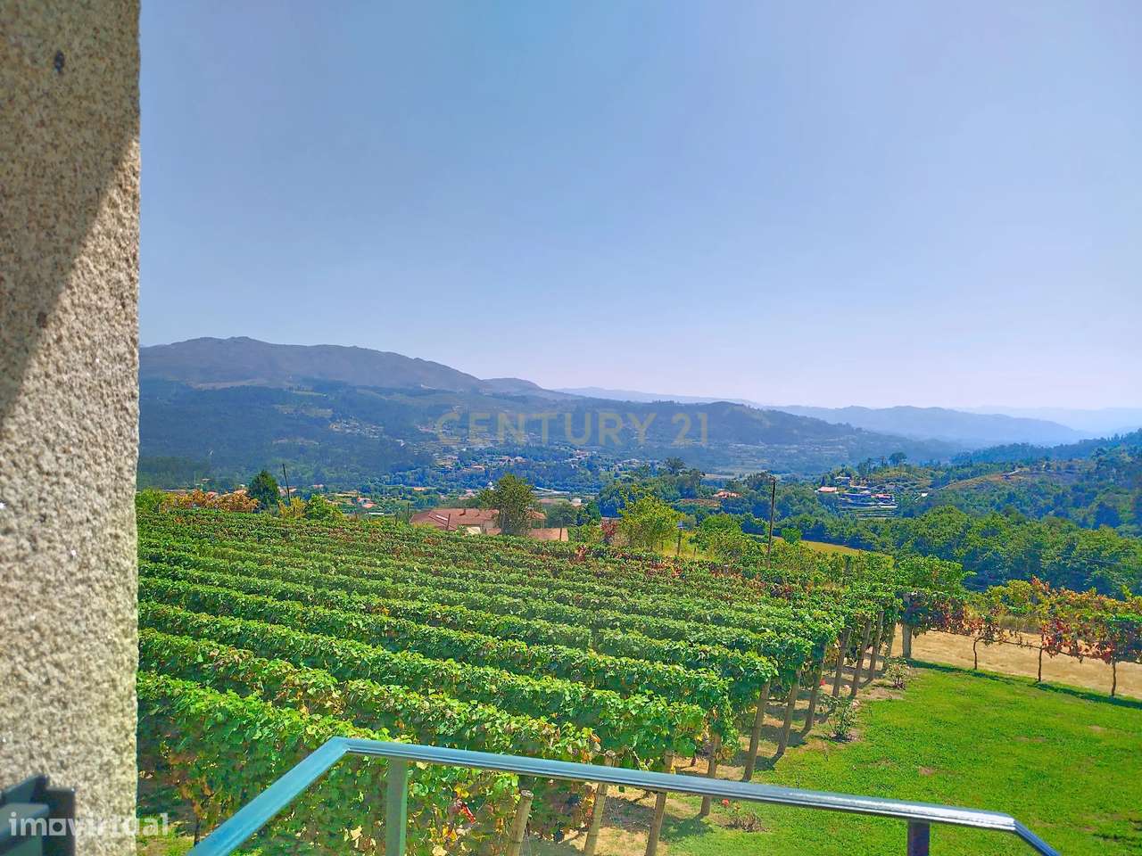 Luxuosa Moradia com Vista Panorâmica em Arcos de Valdevez-9