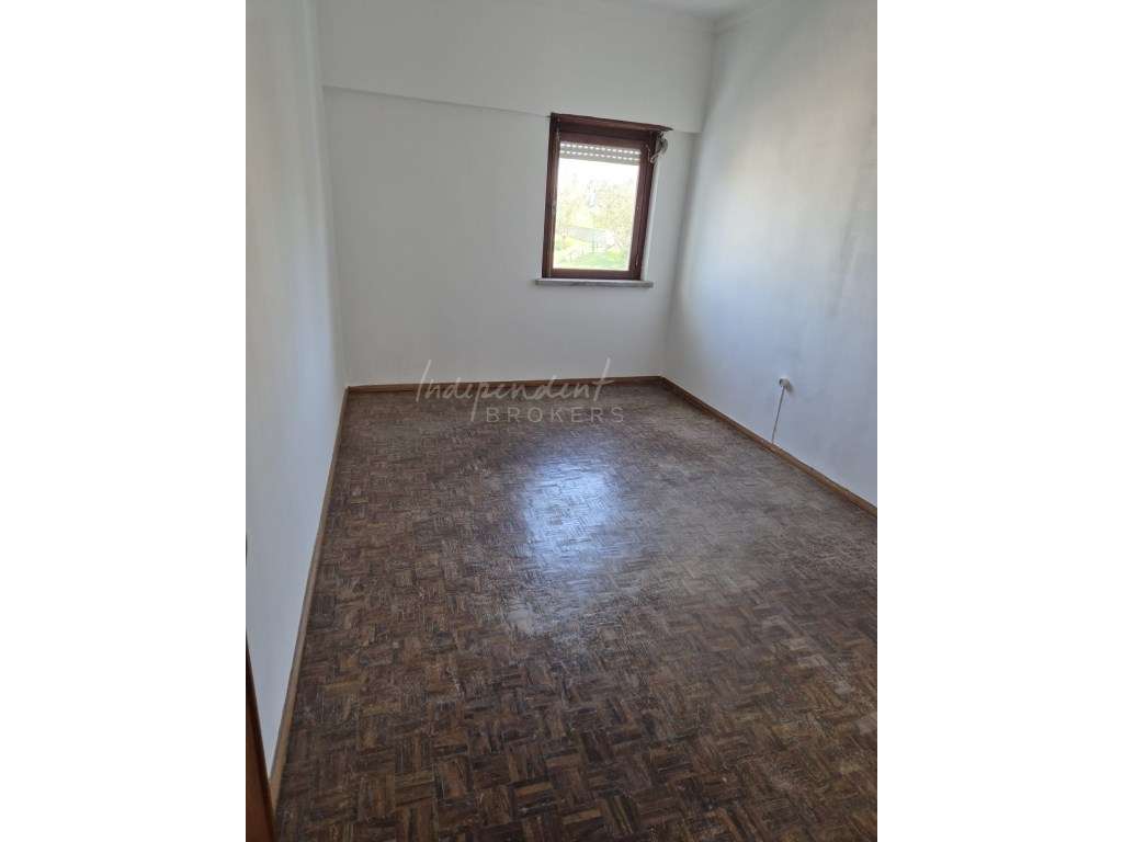 T2 em Oeiras para venda na Figueirinha-6