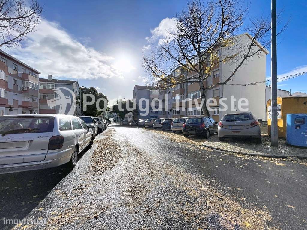 Apartamento de 3 Assoalhadas no emblemático Bairro do Pombal - Almada-27